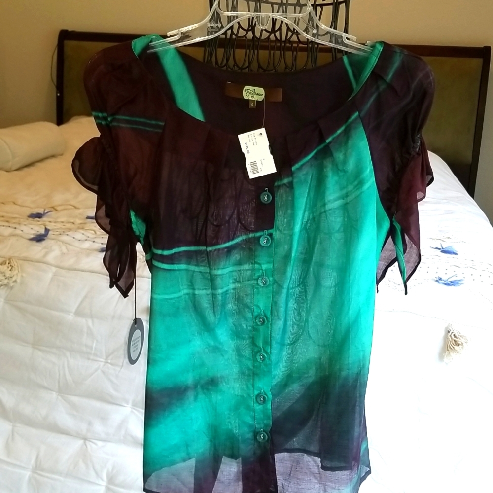 NWT Eva Franco top